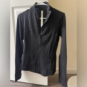 Lululemon define jacket size 6